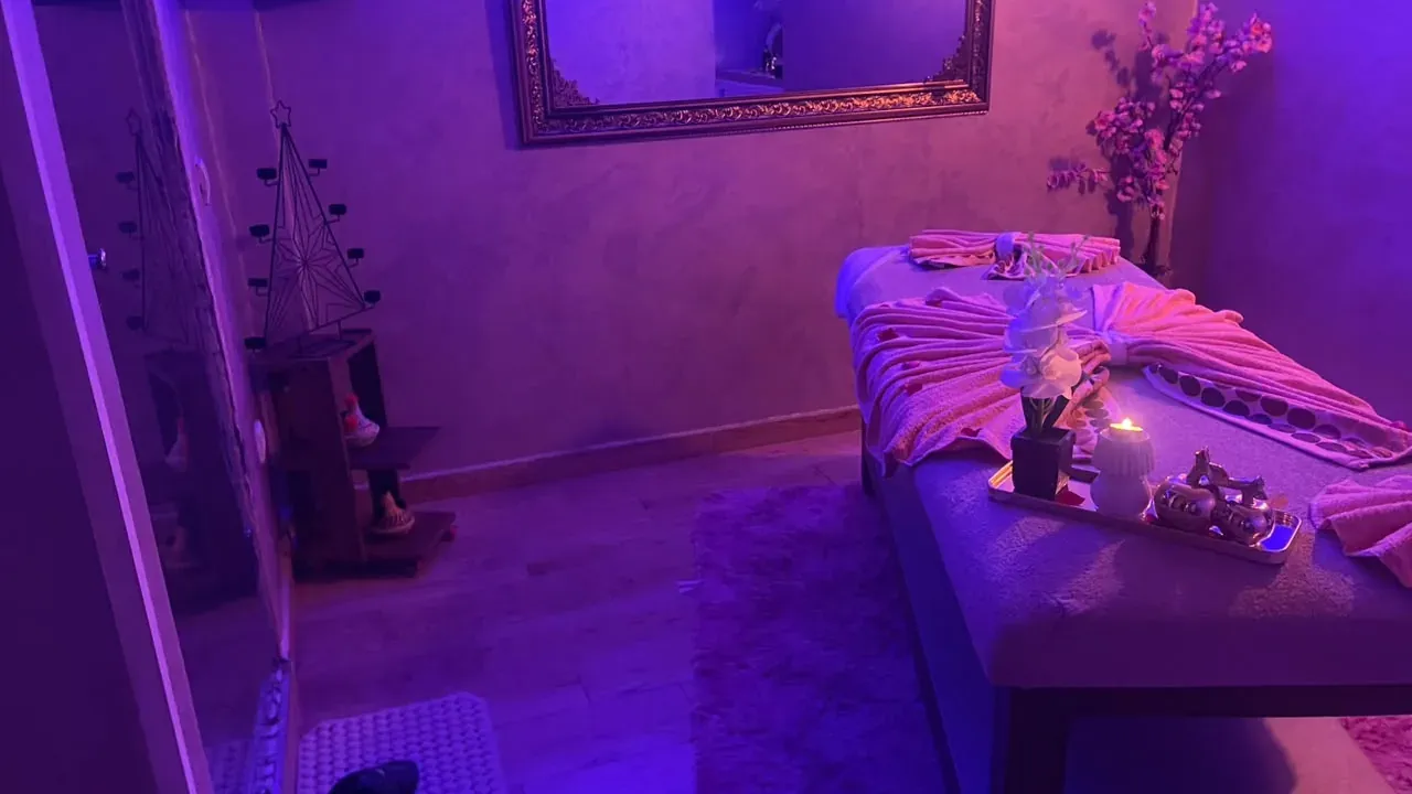 Salle de massage à l’ambiance tamisée chez Arko Prestige Spa à Casablanca