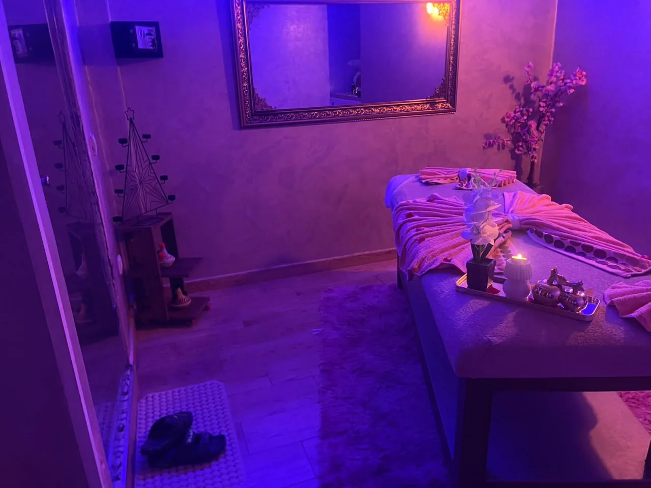Dimly lit massage room at Arko Prestige Spa in Bourgogne, Casablanca